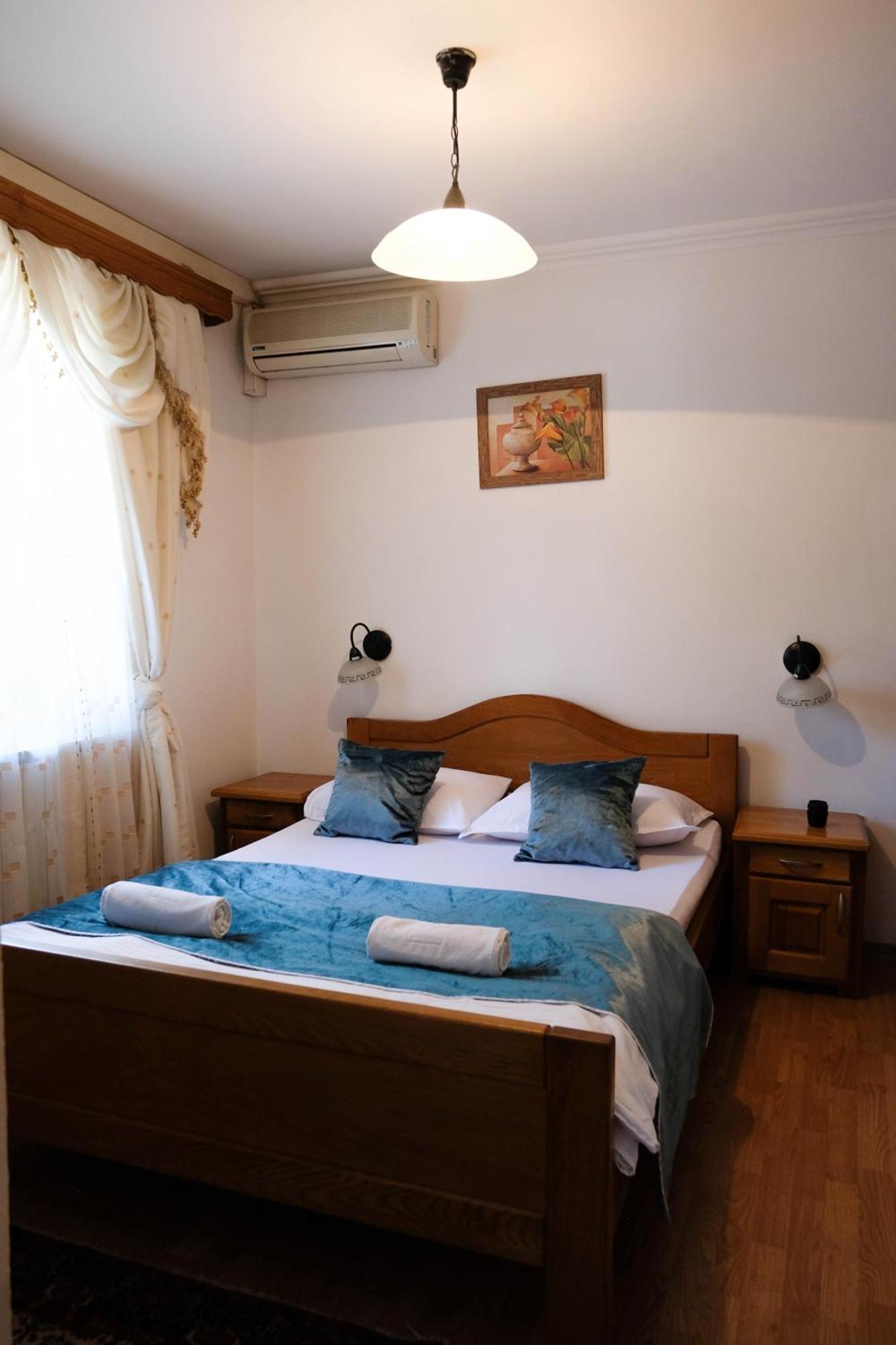 Bed And Breakfast Vijecnica Сараево Экстерьер фото