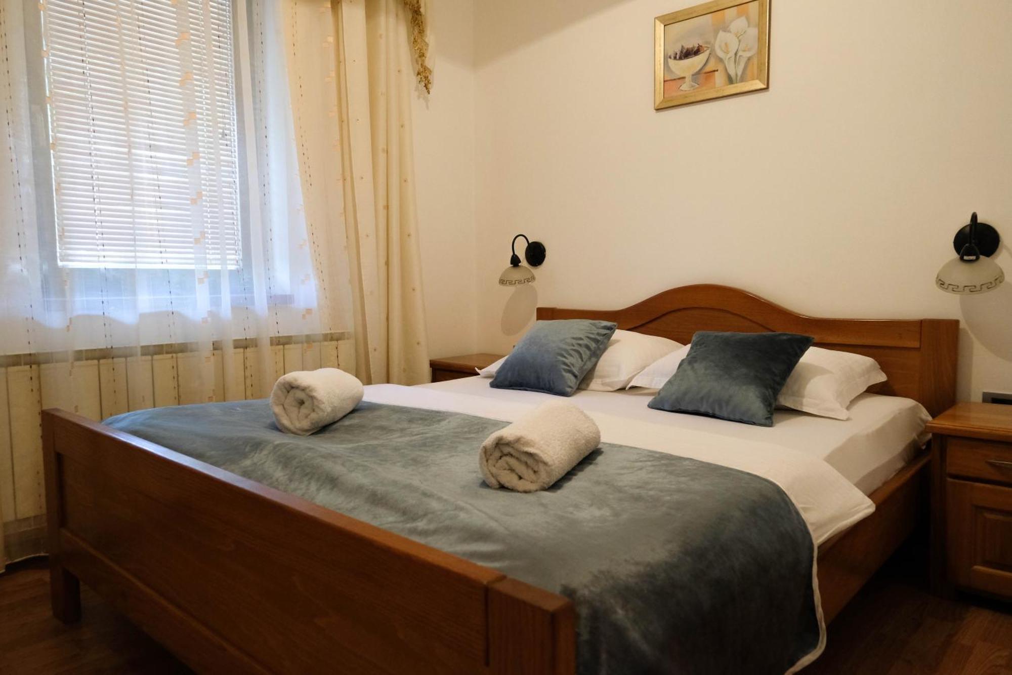 Bed And Breakfast Vijecnica Сараево Экстерьер фото