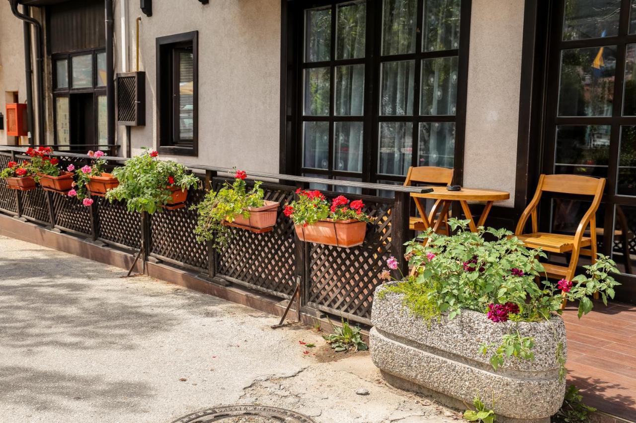 Bed And Breakfast Vijecnica Сараево Экстерьер фото